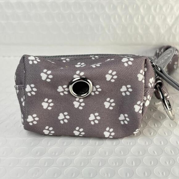 Bath & Body Works PocketBac Dog Bone With Bag Sanitizer Holder Sleeve New - Picture 4 of 4